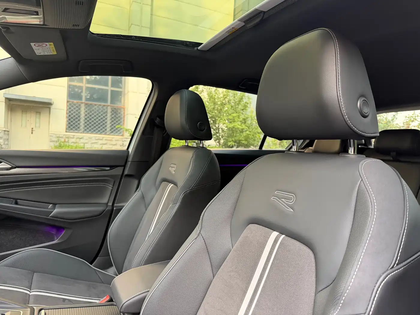 Volkswagen Golf 2023 Facelift 280TSI DSG R-Line Lite фото 5
