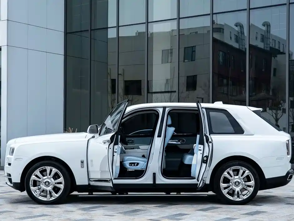 Rolls-Royce Cullinan 2024 2024 5-Seater