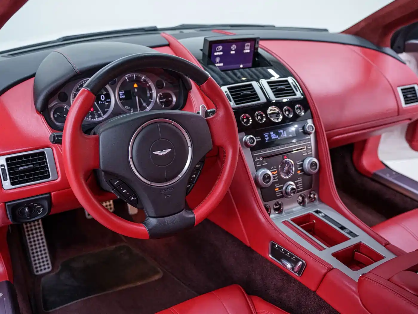 Aston Martin DB9 2014 2013 6.0L Coupe