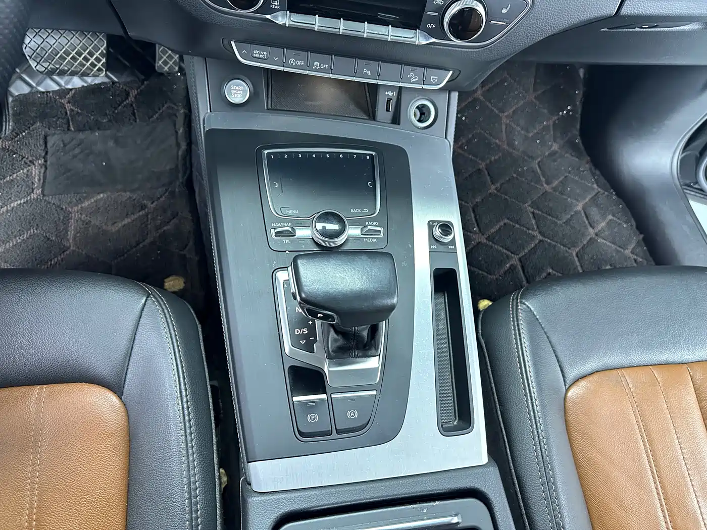 Audi Q5L 2020 40 TFSI Prestige Fashion фото 10