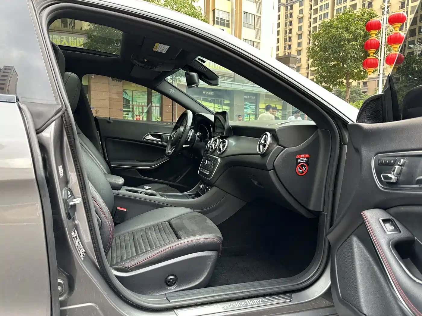 Mercedes-Benz CLA (Import) 2018 CLA 220 4MATIC фото 12