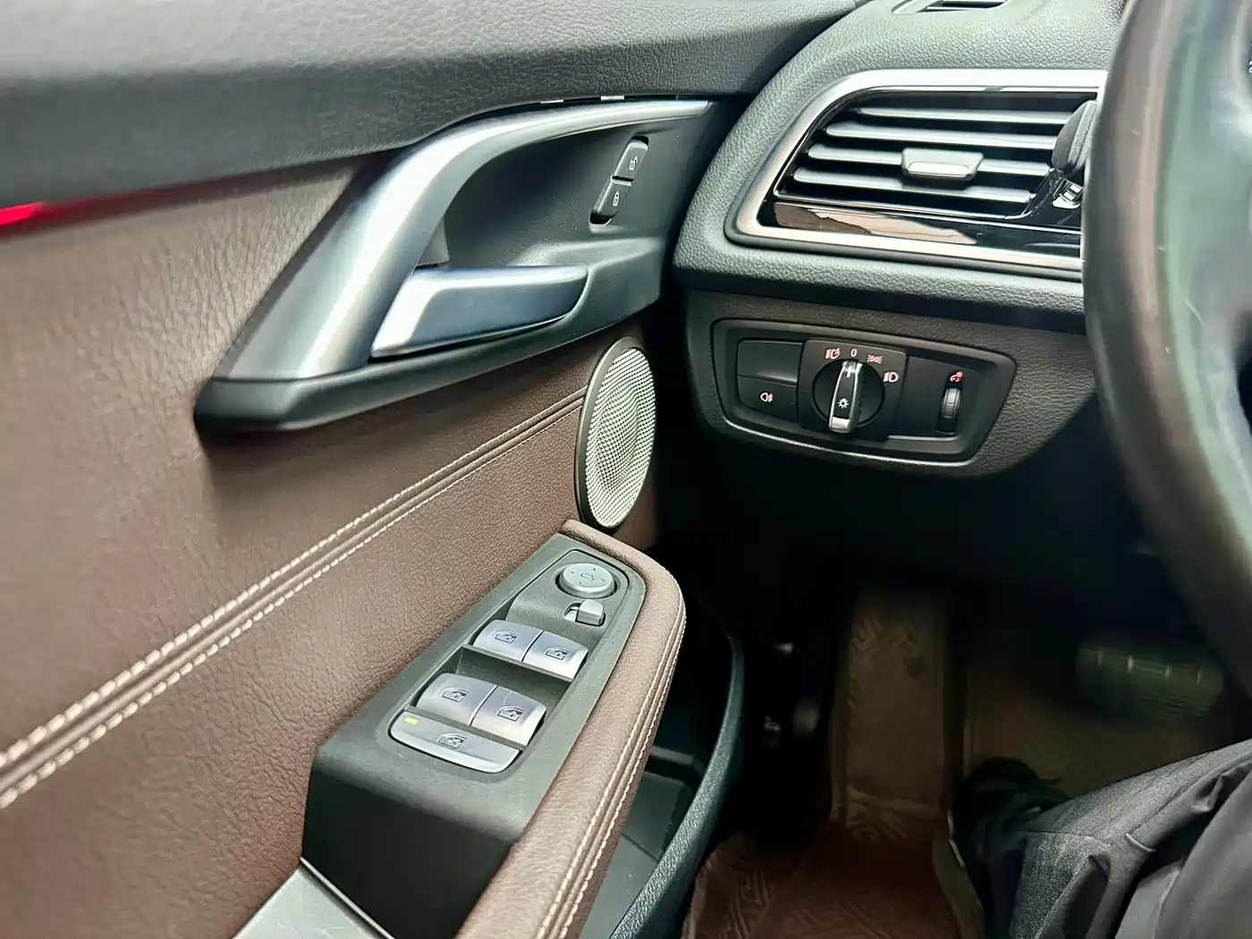 BMW X1 2022 sDrive20Li Fashion фото 20