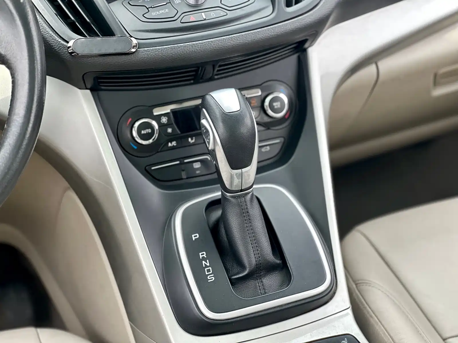 Photo 71 - Ford Kuga