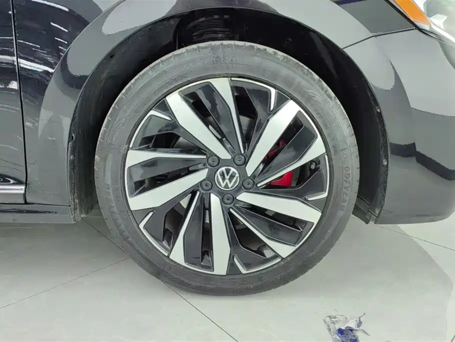 Volkswagen Passat 2023 Facelift 330TSI Starlight Elite Edition фото 6