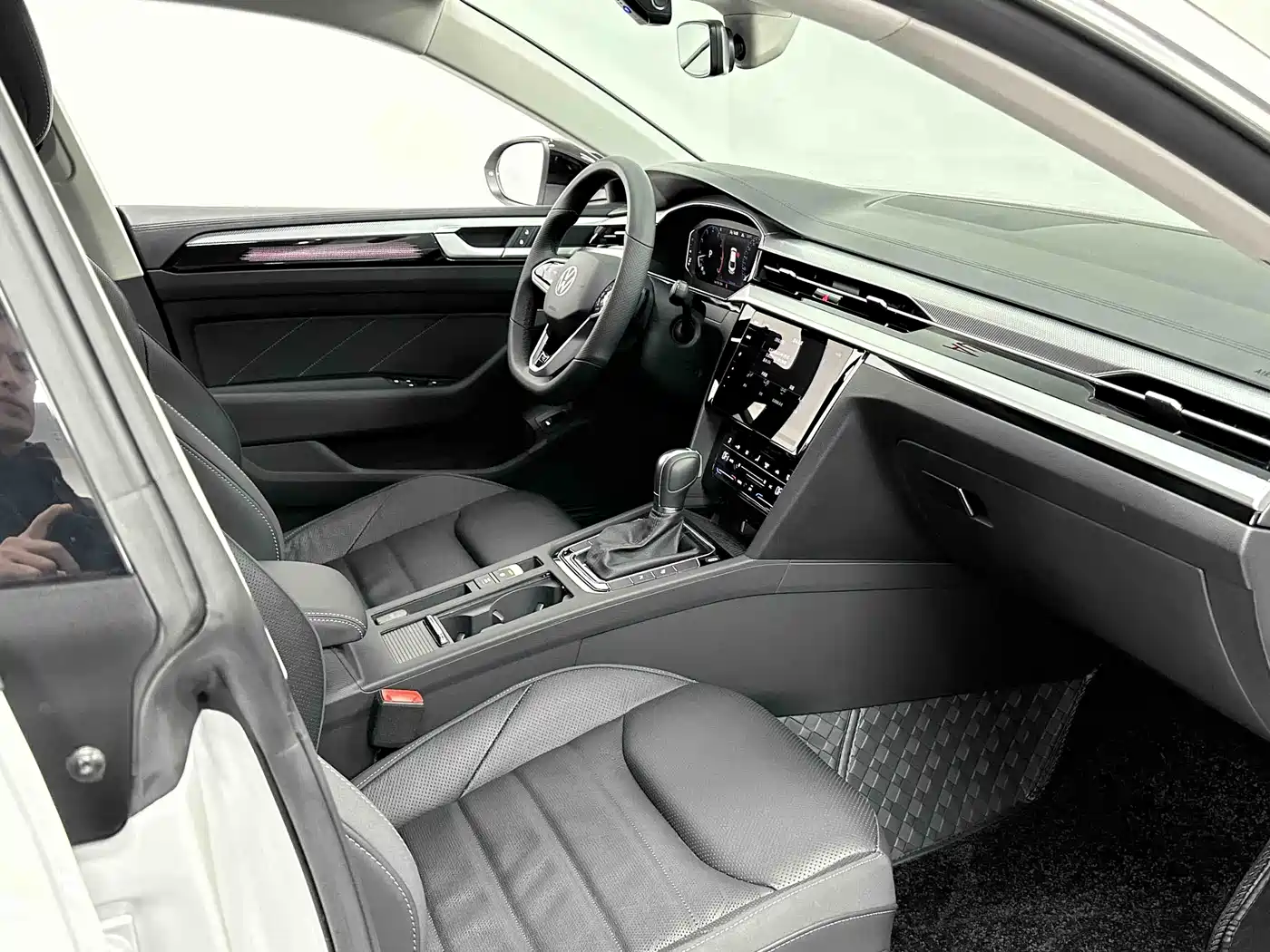 Volkswagen FAW-Volkswagen CC 2025 380TSI Eye-catching Shared Edition фото 12