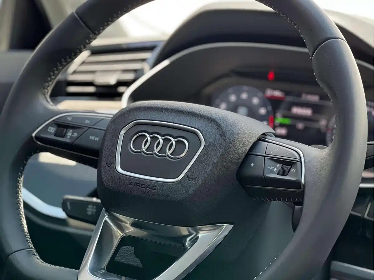 Audi Q3 2021 35 TFSI Fashion Sport фото 6