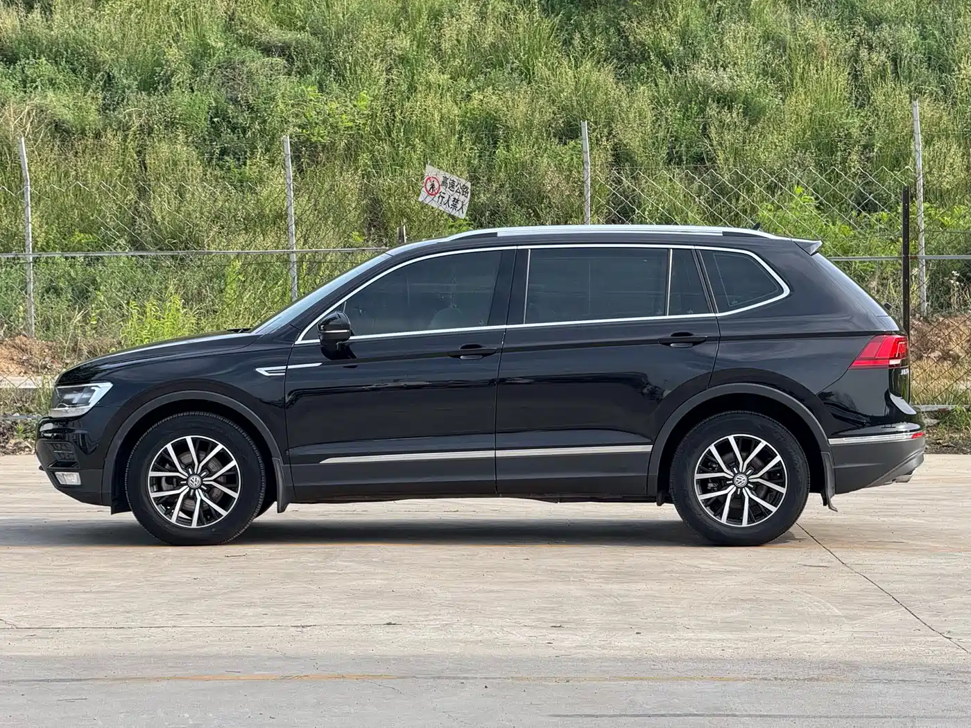 Volkswagen Tiguan L 2018 330TSI Automatic 2WD Luxury Edition фото 5