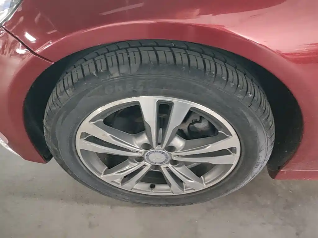 Фото 23 - Mercedes-Benz C-Class