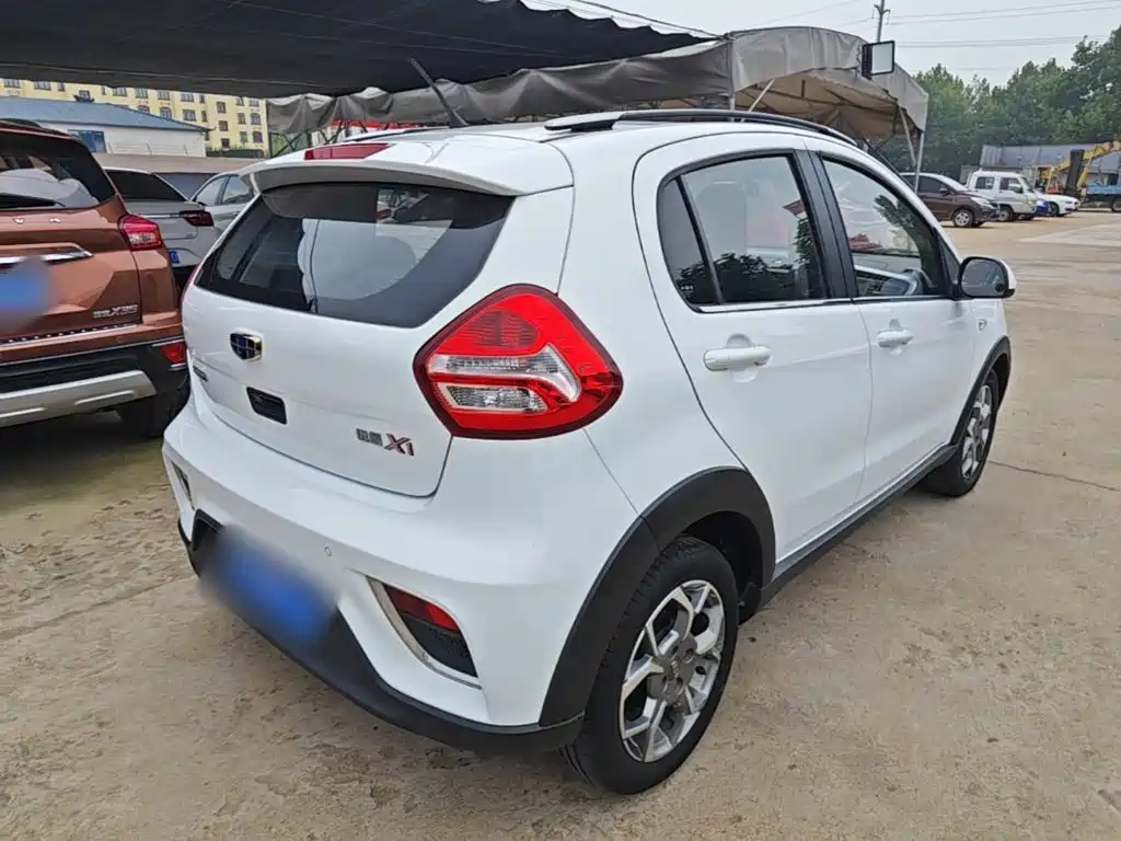 Geely Yuanjing X1 2018 2017 1.3L Auto Fun Edition