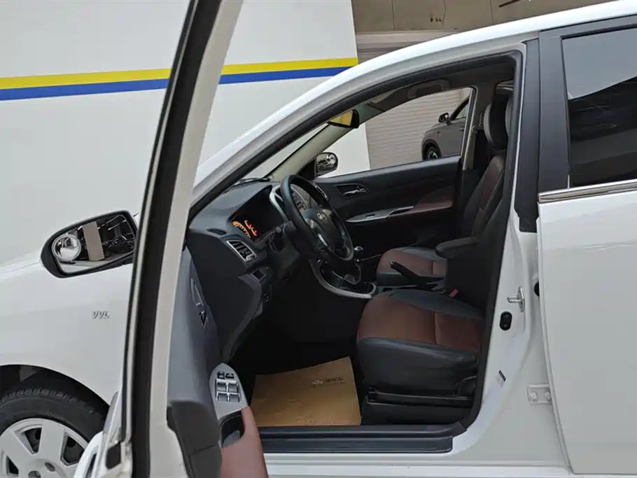 BYD F3 2015 Energy-saving Edition 1.5L Manual Comfort фото 9