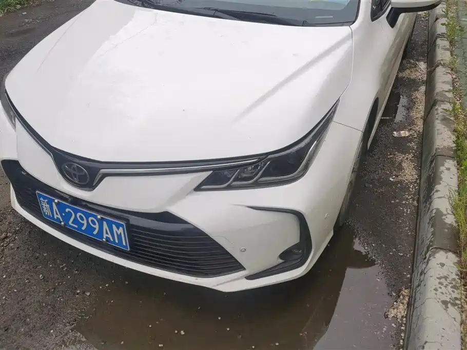 Toyota Corolla 2019 1.2T S-CVT GL-i Elite Edition фото 5