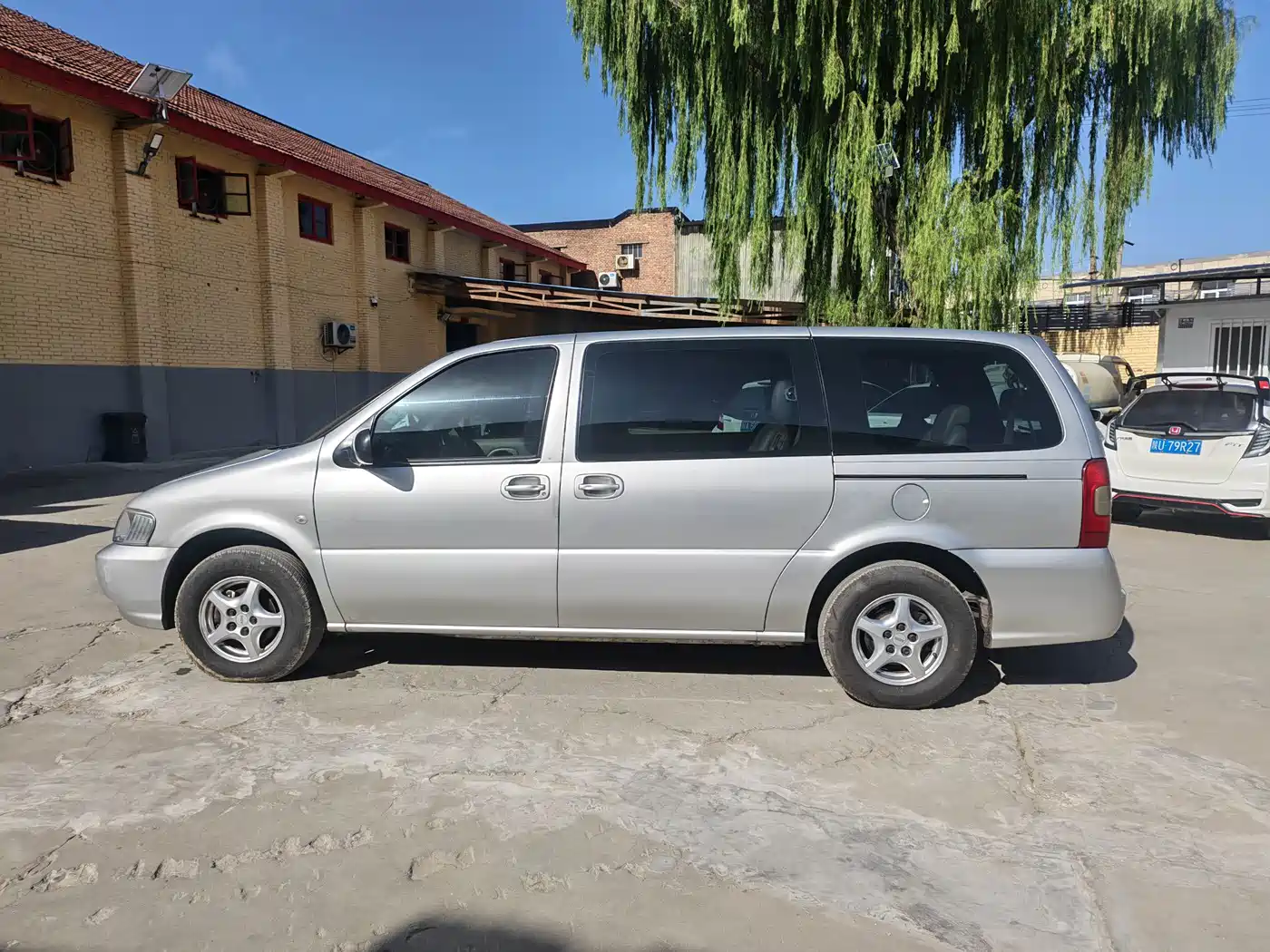 Buick GL8 2010