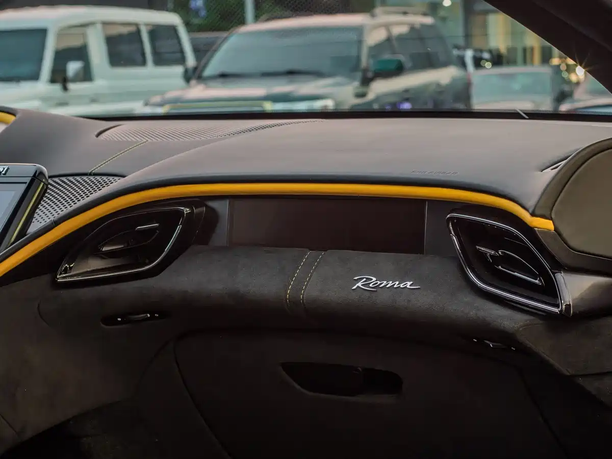 Ferrari Roma 2023 2020 3.9T V8