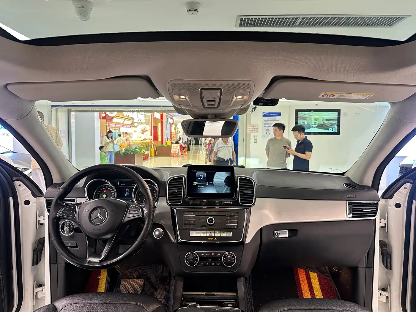 Mercedes-Benz GLE Coupe 2018 GLE 400 4MATIC Coupe SUV фото 20
