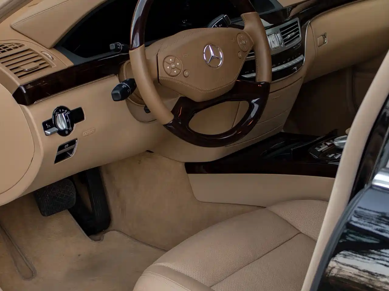 Mercedes-Benz S-Class 2012 S 350 L 4MATIC Grand Edition фото 11