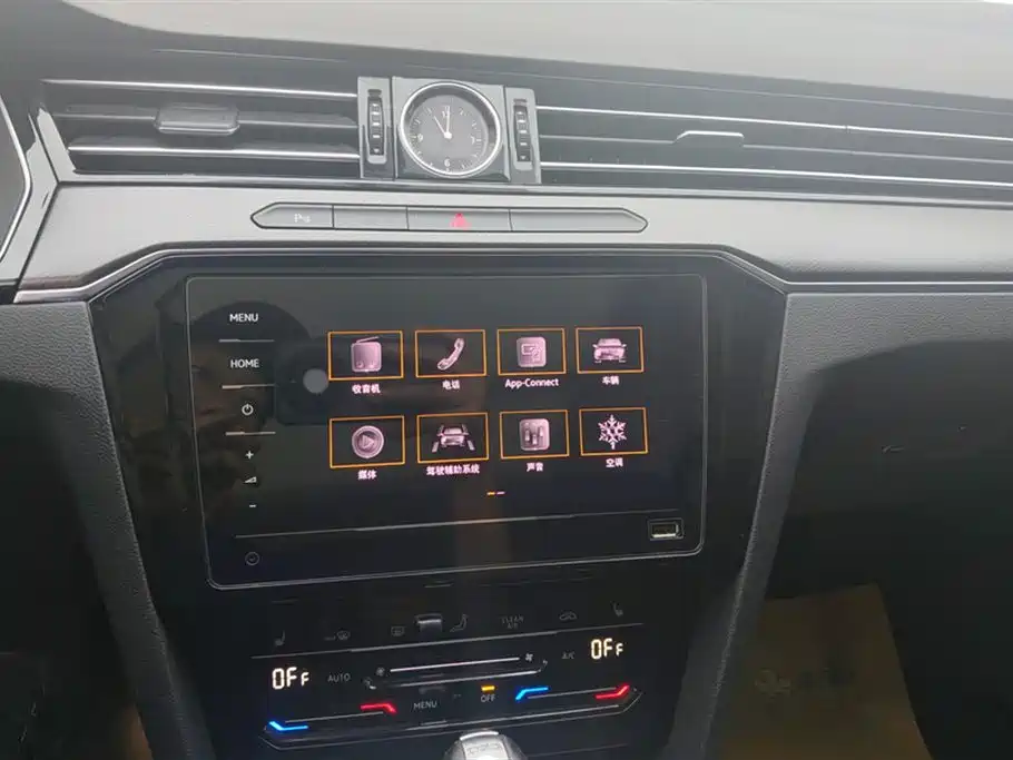 Volkswagen Magotan 2020 330TSI DSG Leading фото 13
