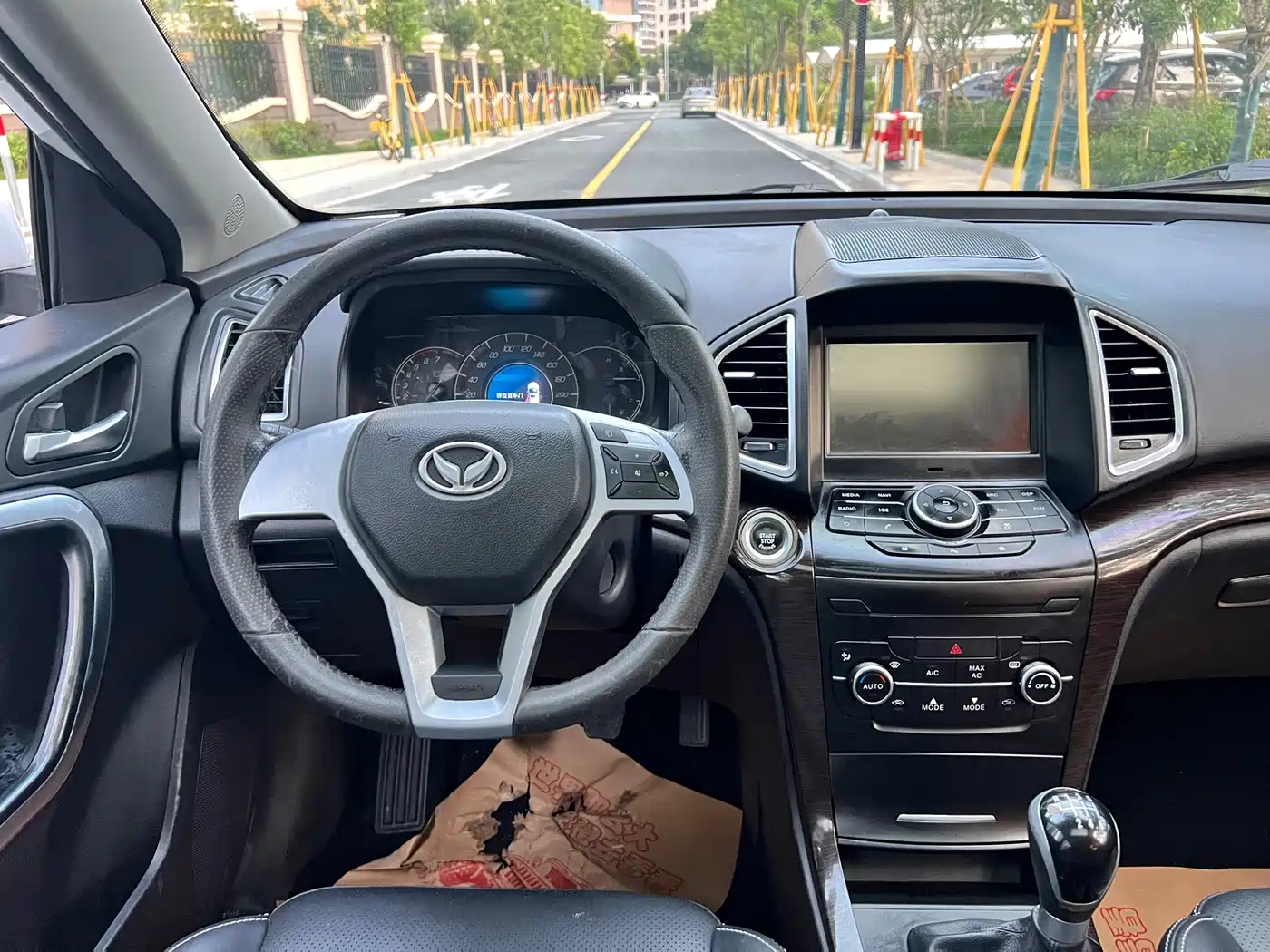 BAIC Huansu S6 2016 2016 1.5T Manual Leading Style
