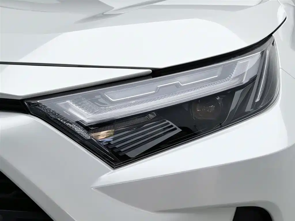 Toyota RAV4 Rongfang 2024 Hybrid 2.5L E-CVT FWD Elite Plus Edition фото 7