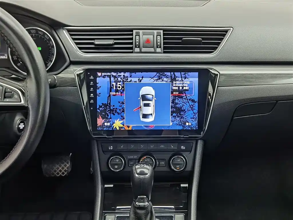 Škoda Superb 2016 TSI330 DSG Smart Edition фото 12