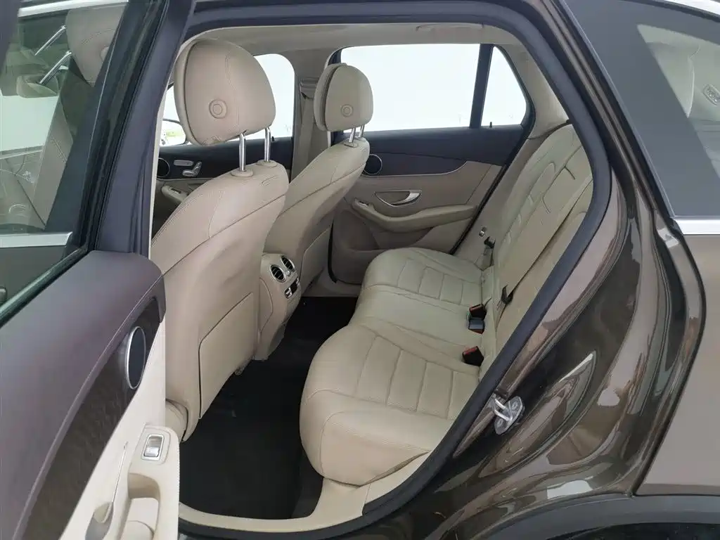 Mercedes-Benz GLC 2017 GLC 300 4MATIC Dynamic фото 15