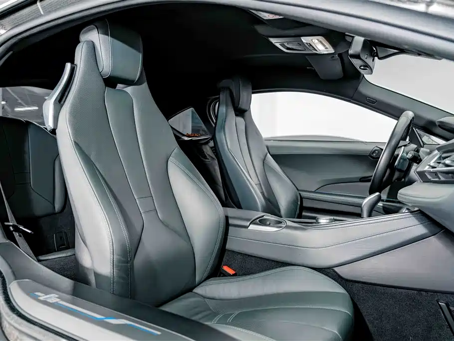 BMW i8 2019 2014 Standard