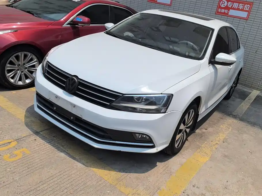 Volkswagen Sagitar 2018 1.6L Automatic Comfort