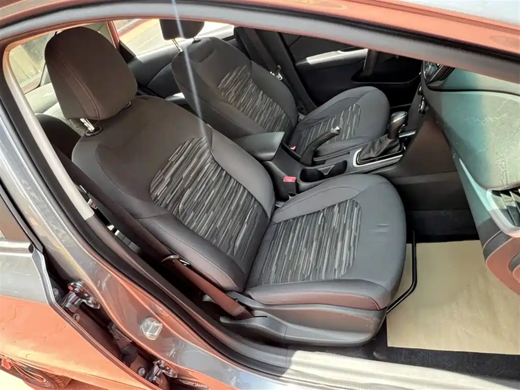 Chevrolet Monza 2019 Redline 320T DCT Joy Edition China VI фото 20