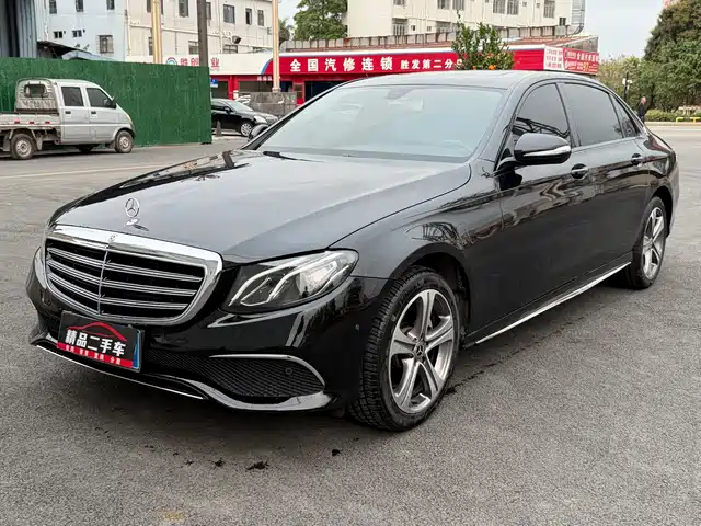 MERCEDES-BENZ E CLASS