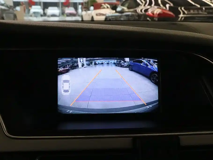 Audi A4L 2016 35 TFSI Automatic Comfort фото 8
