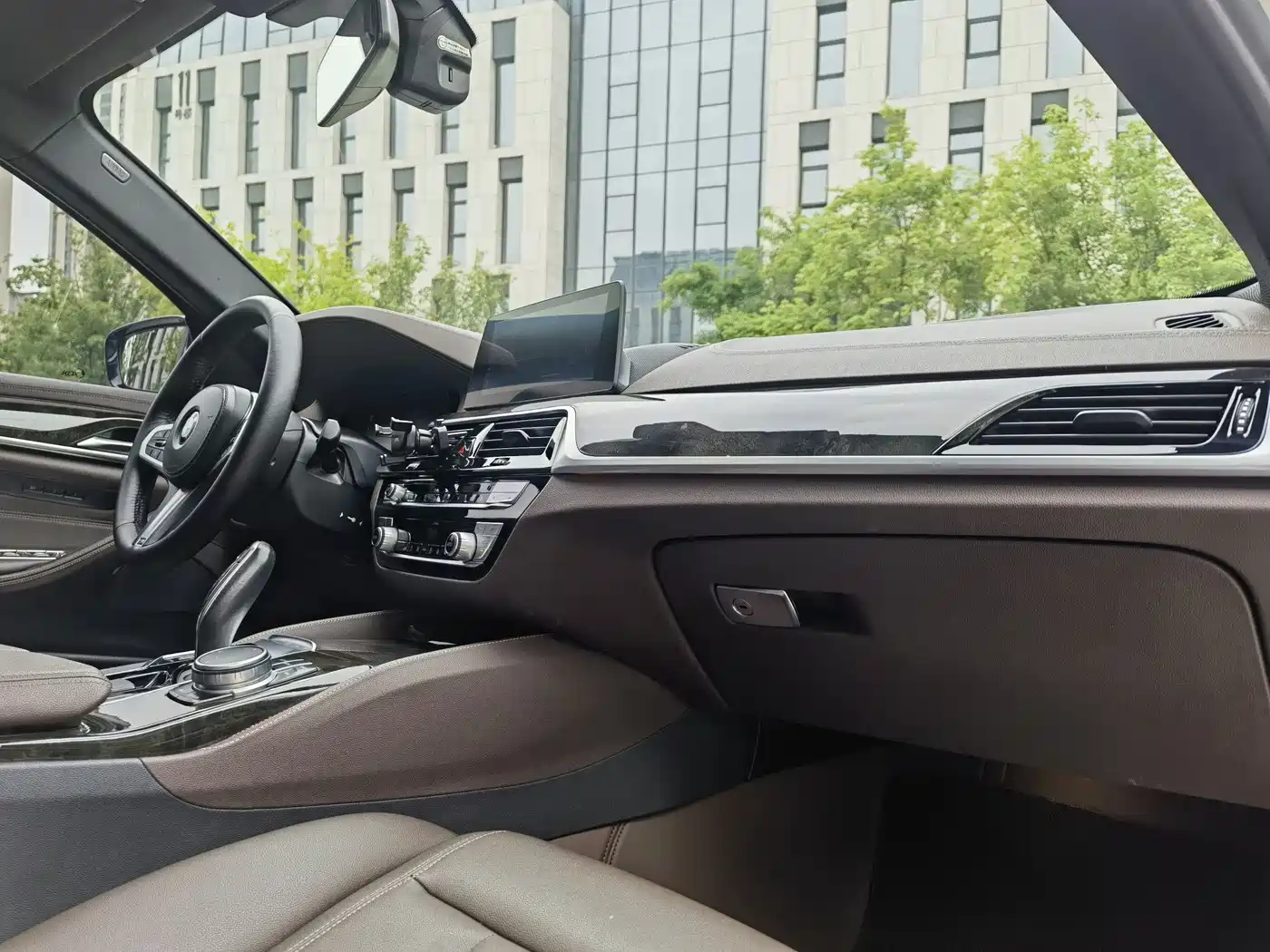 BMW 5 Series 2020 525Li M Sport Package фото 12