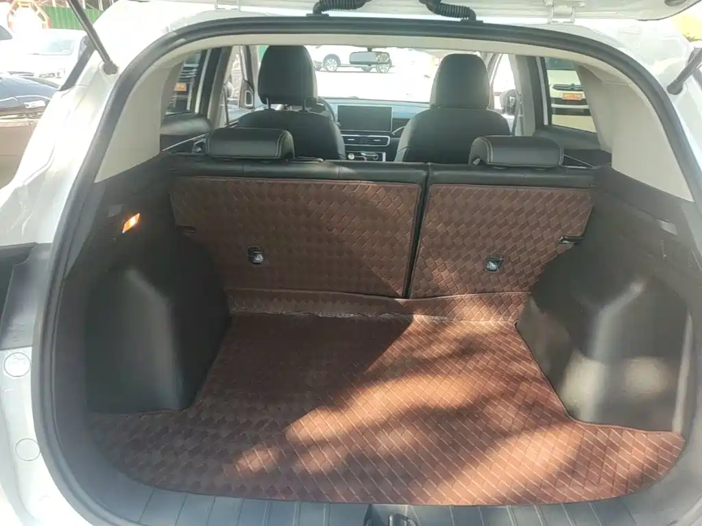 Photo 19 - Geely Coolray