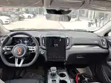 صورة 6 - Hongqi HS3