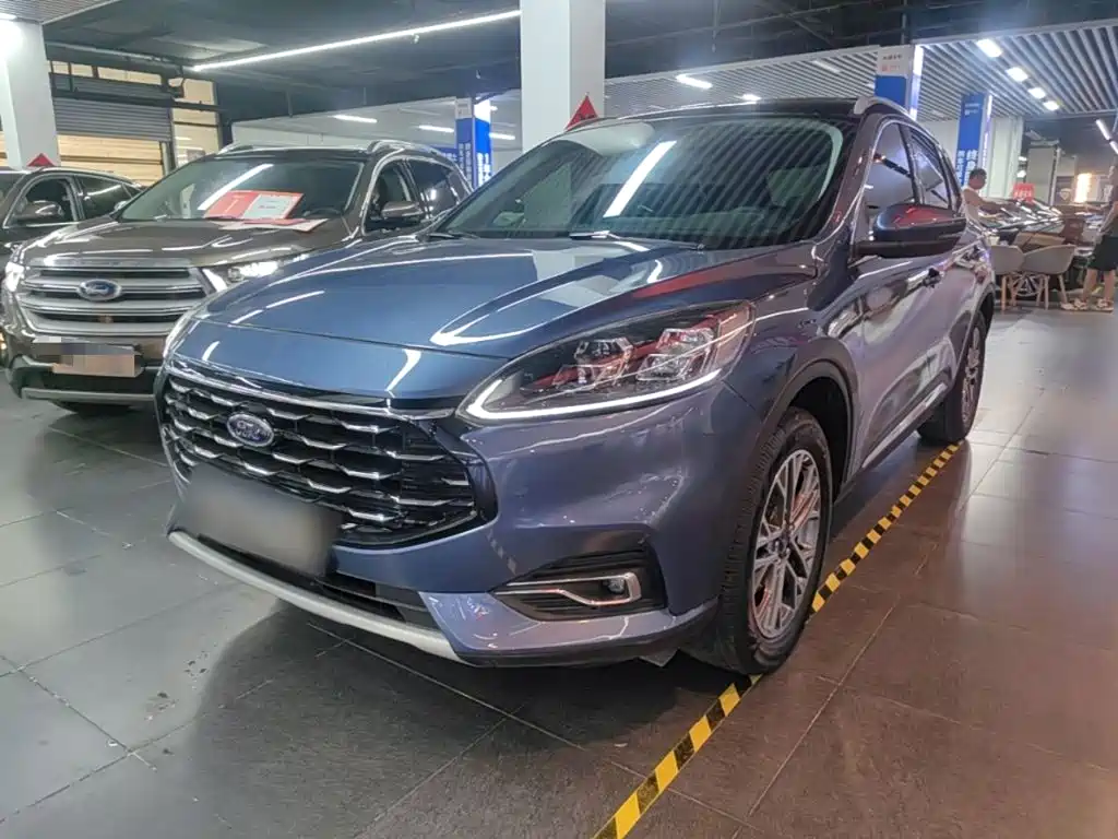 Ford Escape 2023 2020 EcoBoost 245 2WD Premium Edition