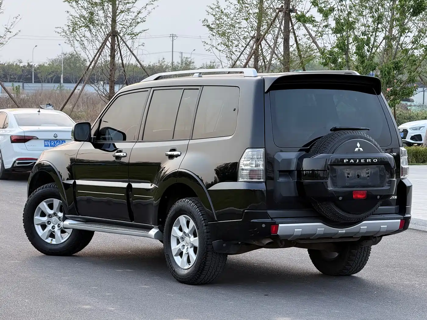 Mitsubishi Pajero (Import) 2010 3.0L Automatic Elite Edition фото 4