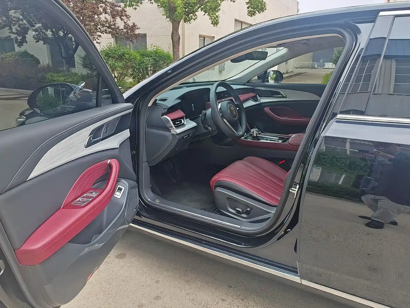 Hongqi H5 PHEV 2025 130 Super Hybrid Edition фото 8