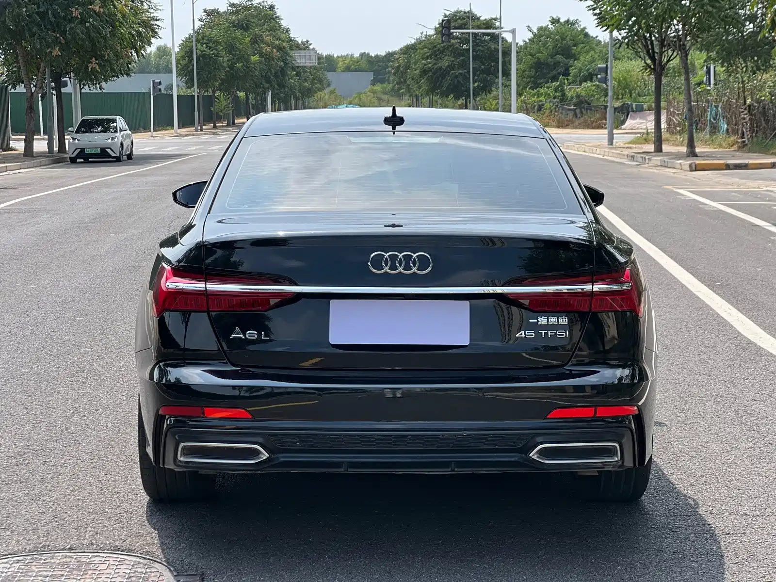 Фото 8 - Audi A6L