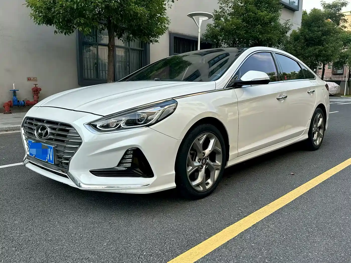 Фото 1 - Hyundai Sonata