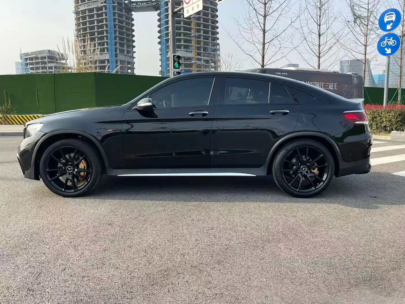 Mercedes-Benz GLC Coupe AMG 2017 AMG GLC 43 4MATIC Coupe SUV Special Edition фото 4