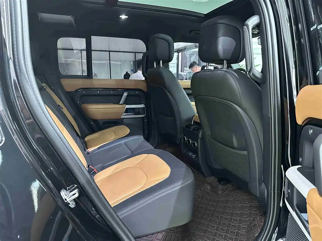 Land Rover Defender 2024 110 3.0T P400 X-DYNAMIC HSE фото 20