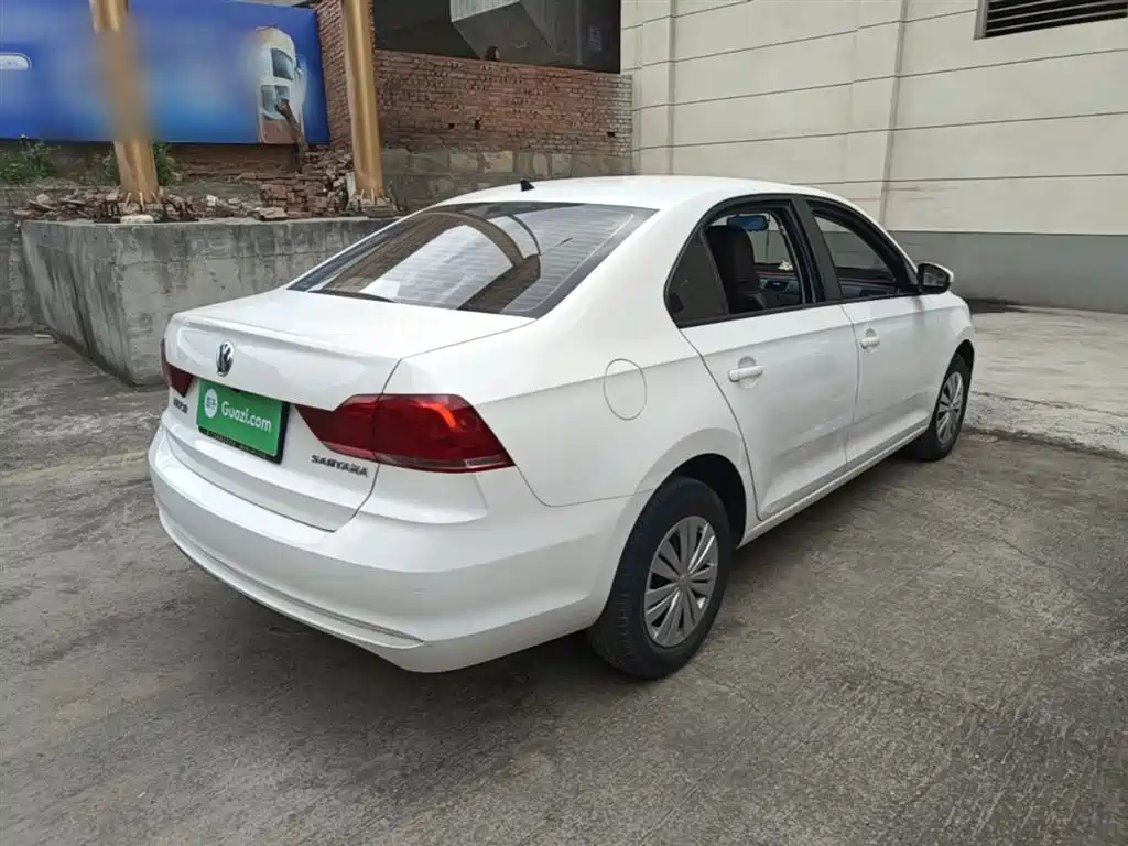 VOLKSWAGEN SANTANA