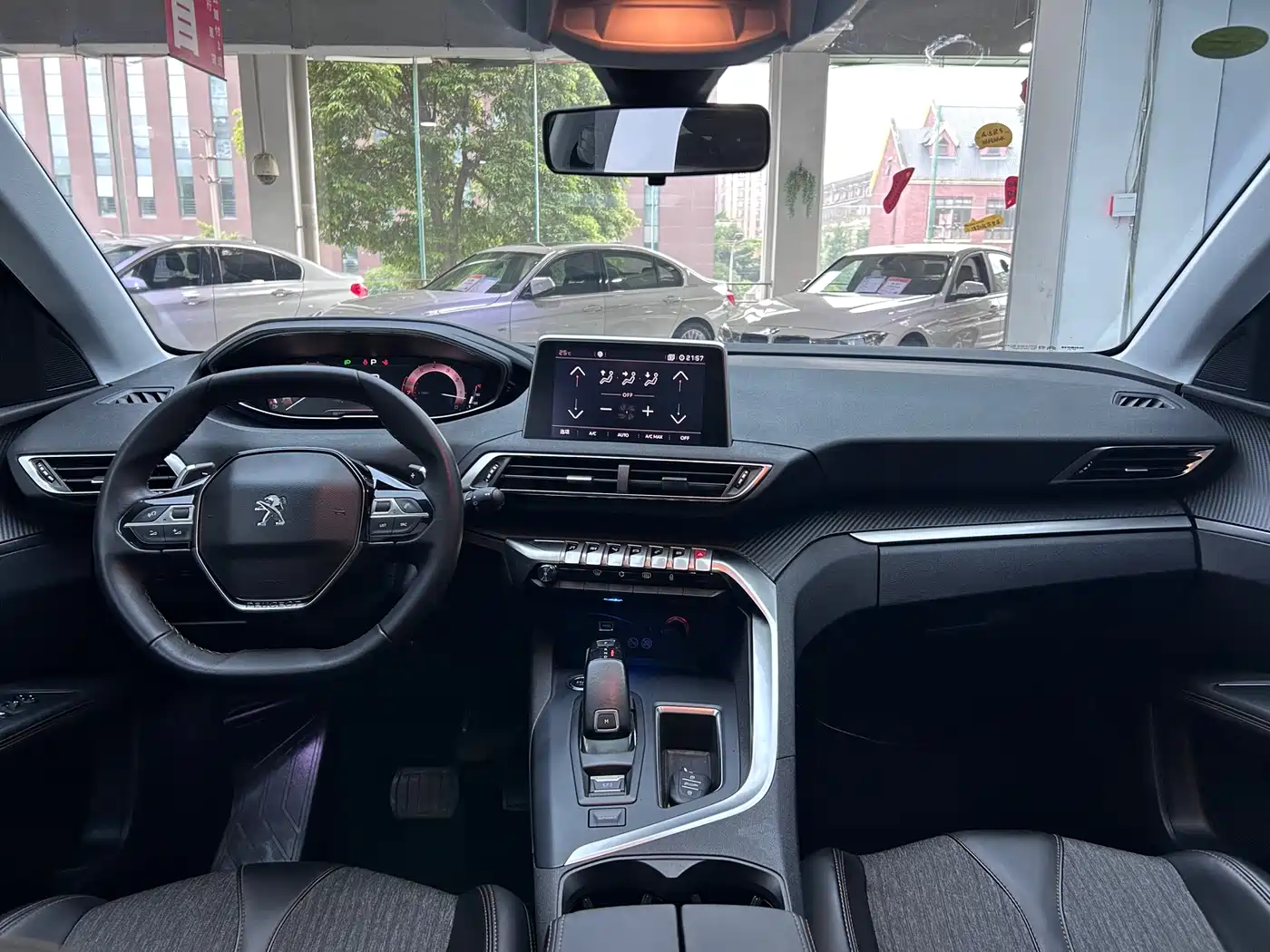 Peugeot 5008 2017 350THP 7-seat Elite Edition фото 19