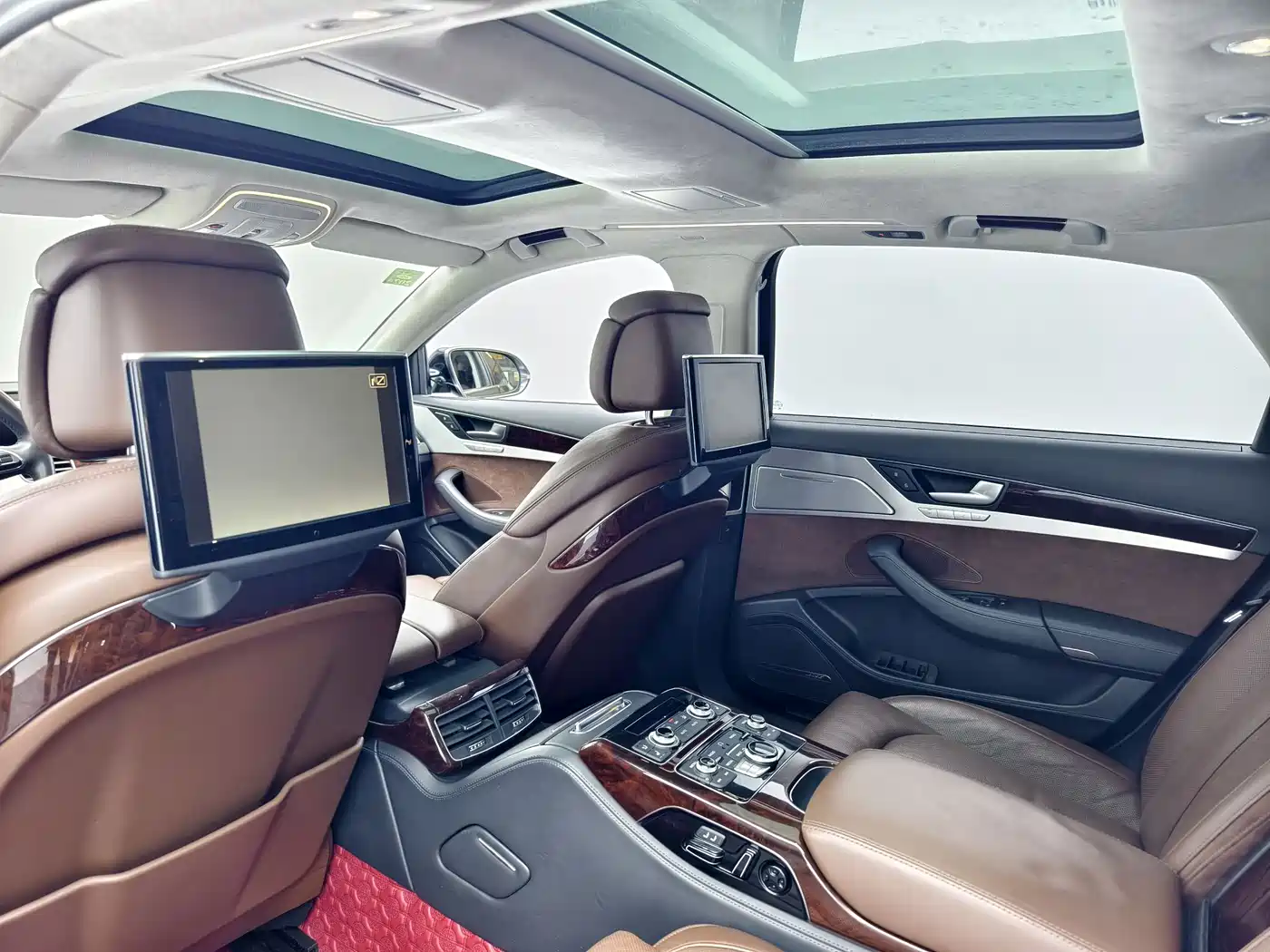 Audi A8 2013 A8L 6.3 FSI W12 quattro Flagship фото 15