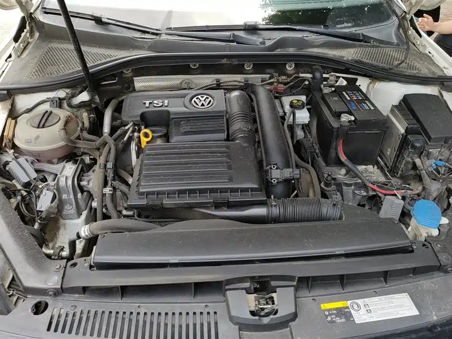 Volkswagen Lamando 2015 280TSI DSG Comfort фото 10
