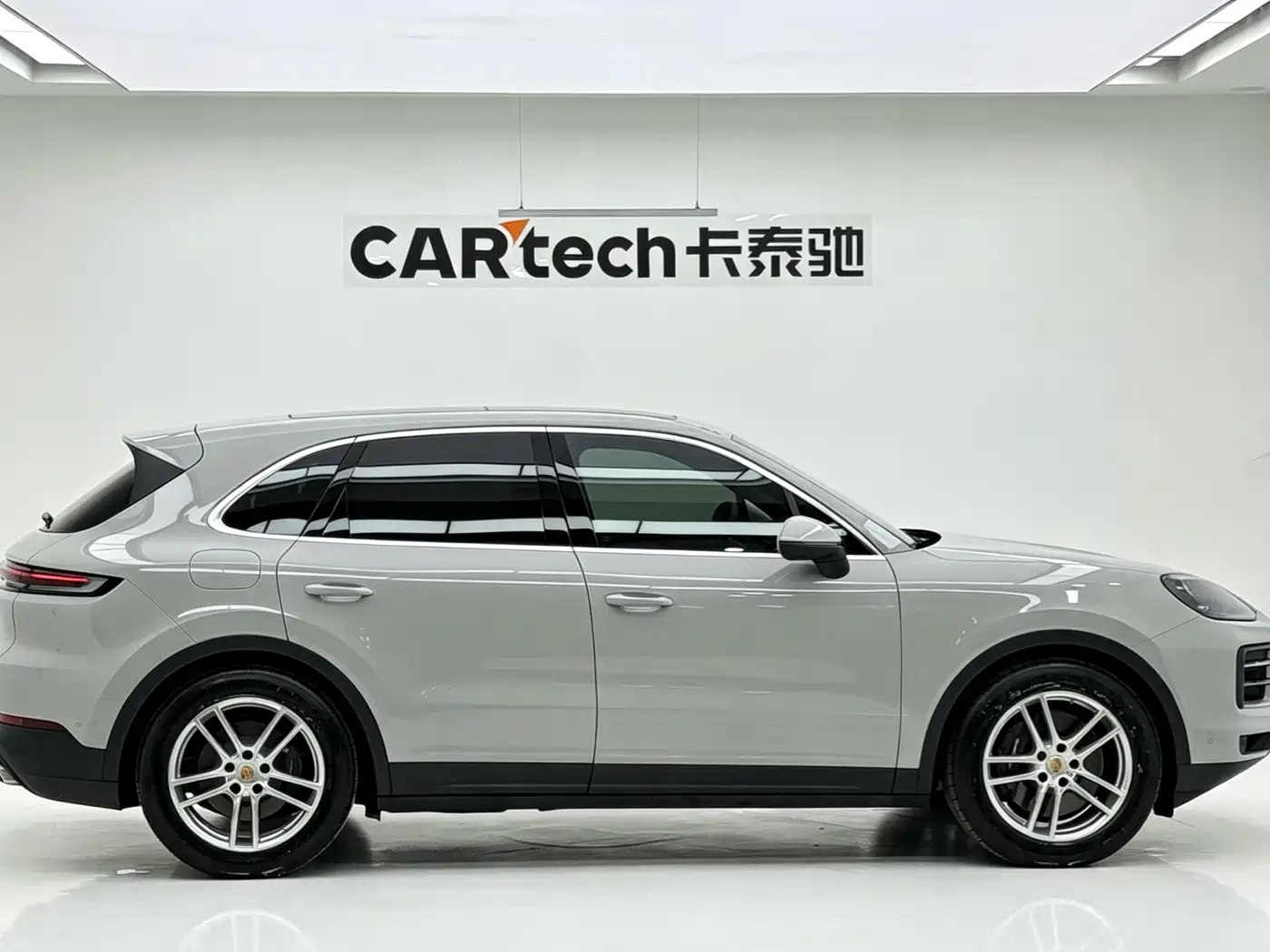 Porsche Cayenne 2025 Cayenne 3.0T Dream Chaser Edition фото 4