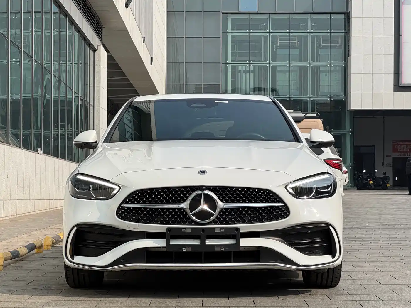 Mercedes-Benz C-Class 2024 C 200 L Sport Edition фото 3
