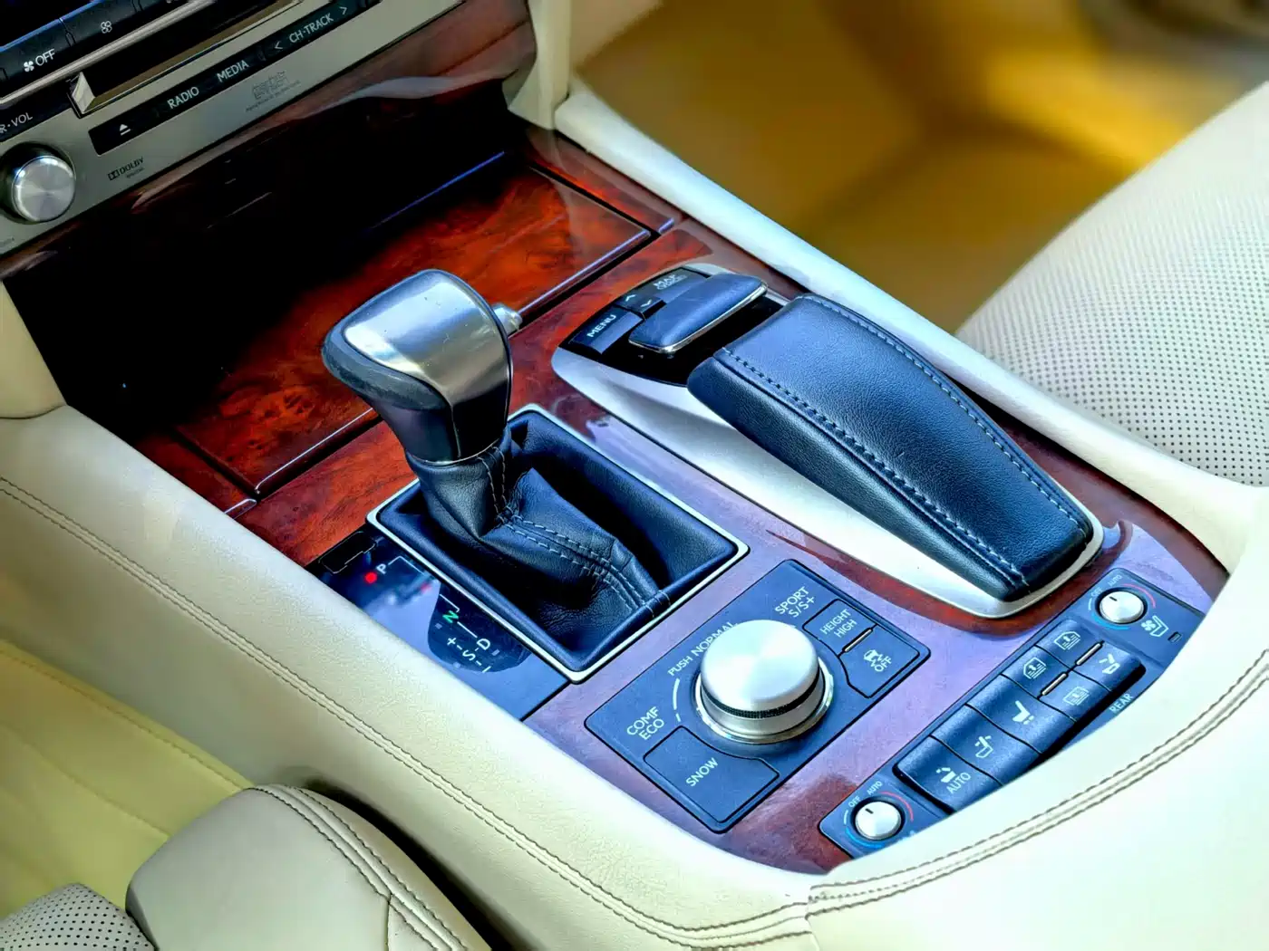 Lexus LS 2013 460L 4WD Premium Edition фото 10