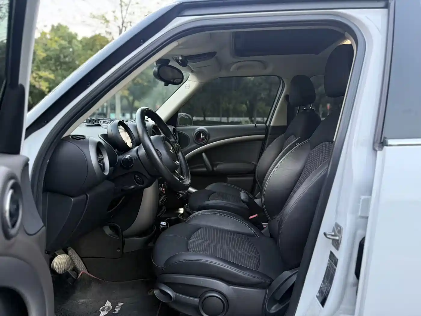 MINI COUNTRYMAN 2011 2011 1.6L COOPER Excitement