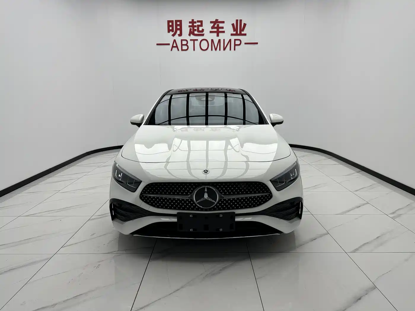 Mercedes-Benz A-Class 2023 A 180 L фото 2