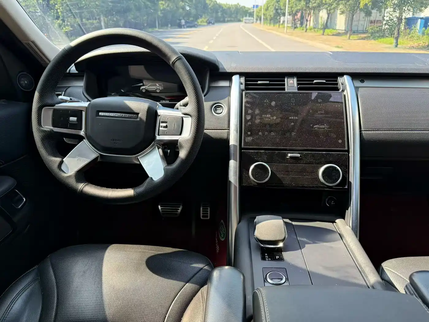 Land Rover Discovery 2021 360PS R-Dynamic S фото 7