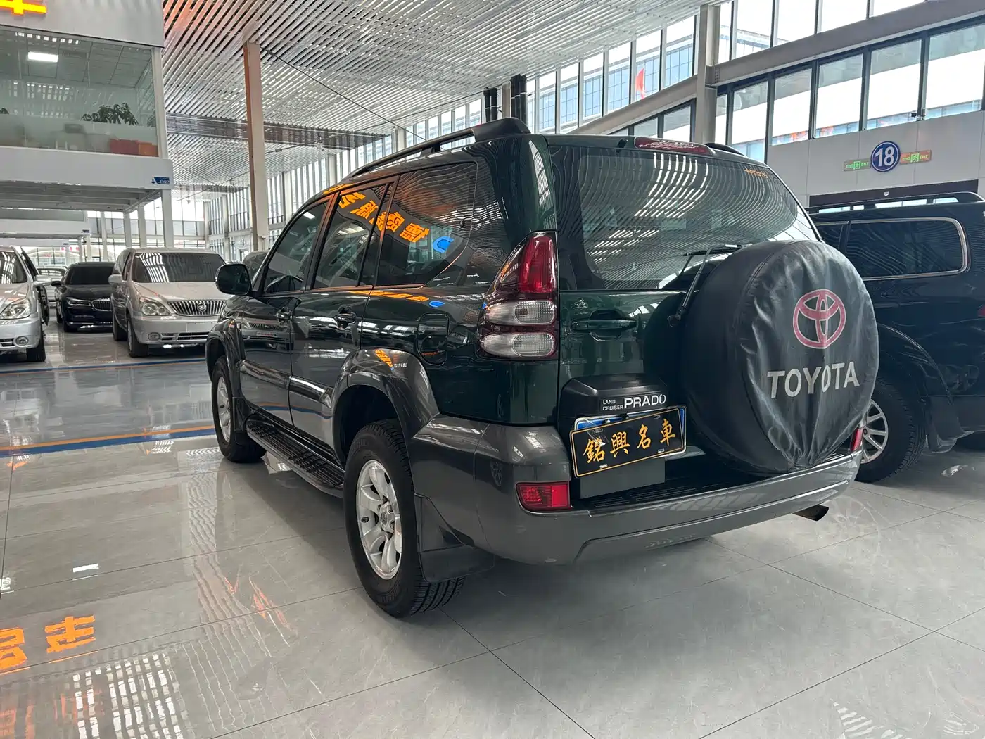 Toyota Prado 2004 4.0L Automatic GX фото 6